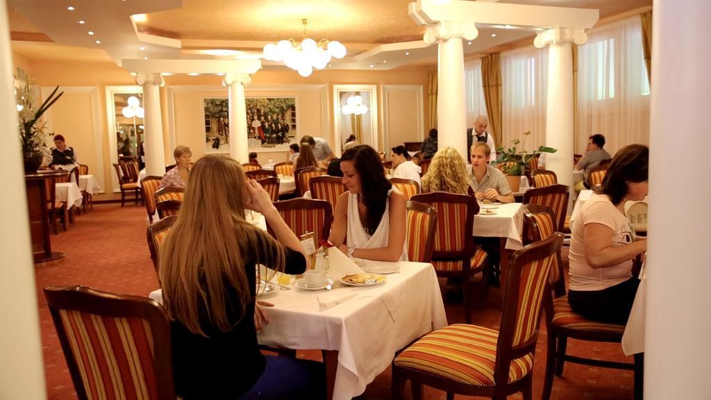 Ensana Centralni Lazne - Maria Spa Mariánské Lázně Extérieur photo