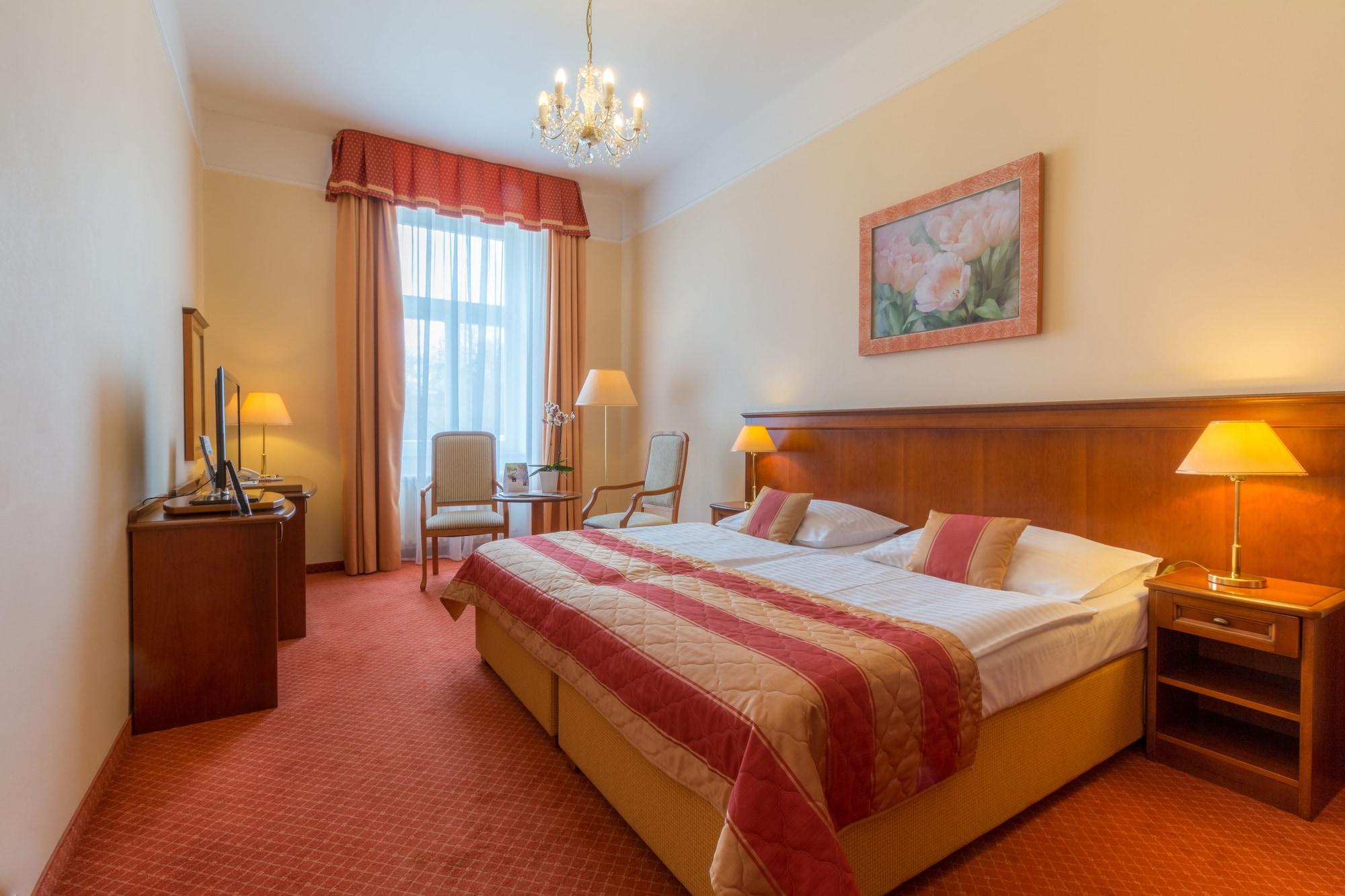 Ensana Centralni Lazne - Maria Spa Mariánské Lázně Extérieur photo