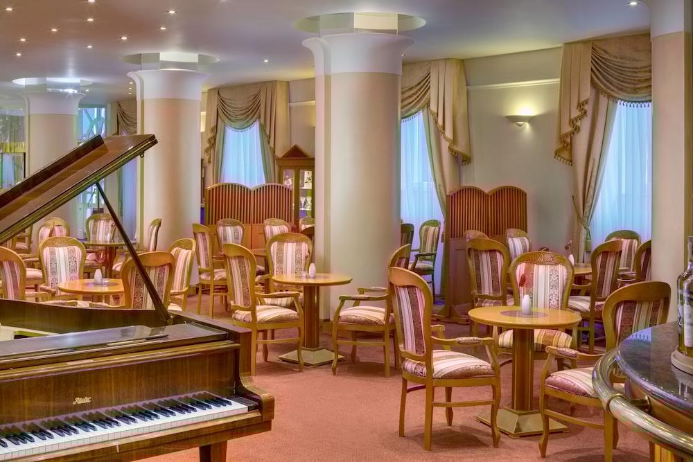 Ensana Centralni Lazne - Maria Spa Mariánské Lázně Extérieur photo